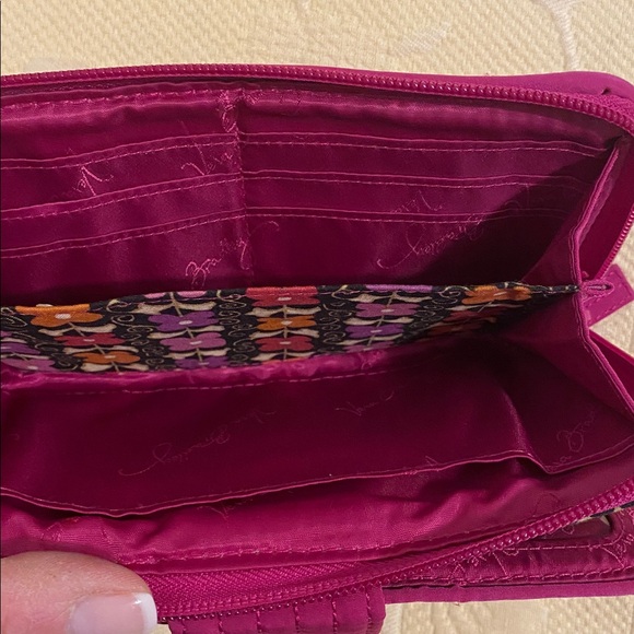 Vera Bradley Fuchsia Quilted Wallet, nice condition - Picture 7 of 8
